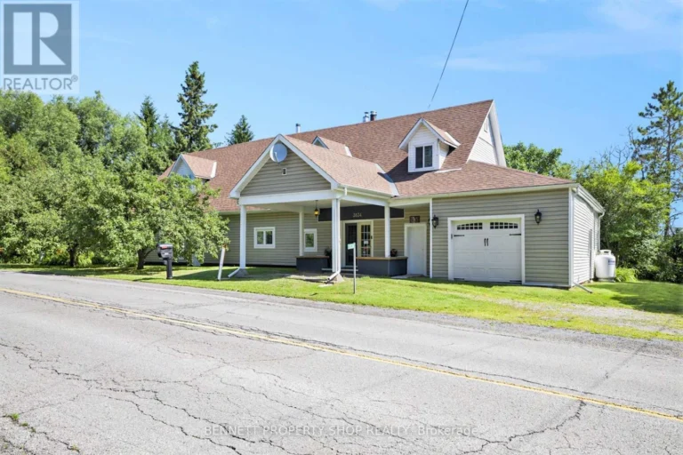 3834 Woodkilton Road, Ottawa, ON K0A 3M0