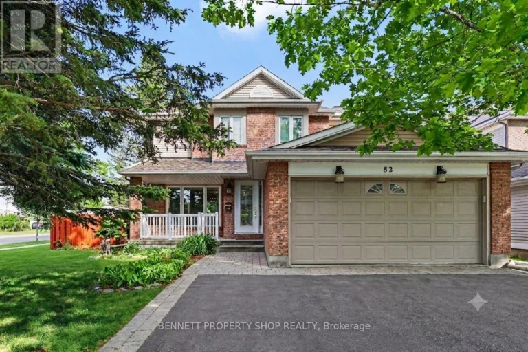 82 Emerald Meadows Drive, Ottawa, ON K2M 2L6