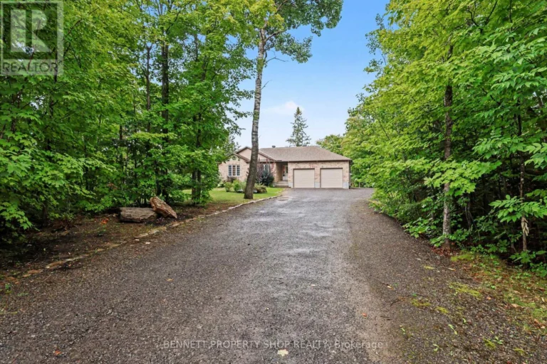 160 Northcote Drive, Beckwith, Ontario K7C 0C4
