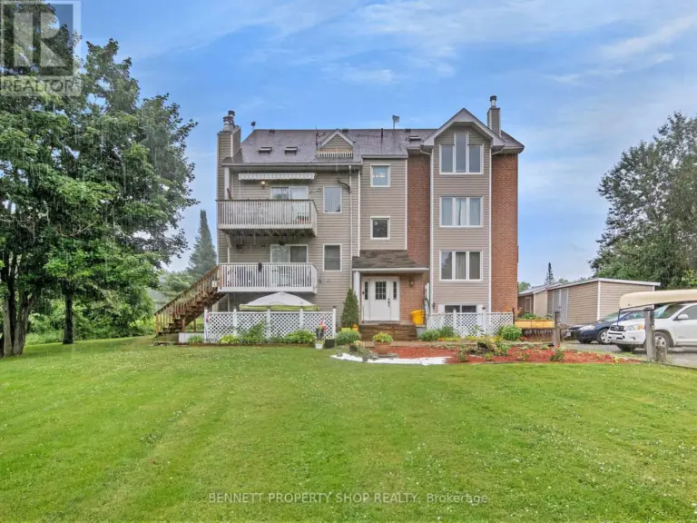 4D – 1036 Barryvale Road, Greater Madawaska, Ontario, K0J1H0