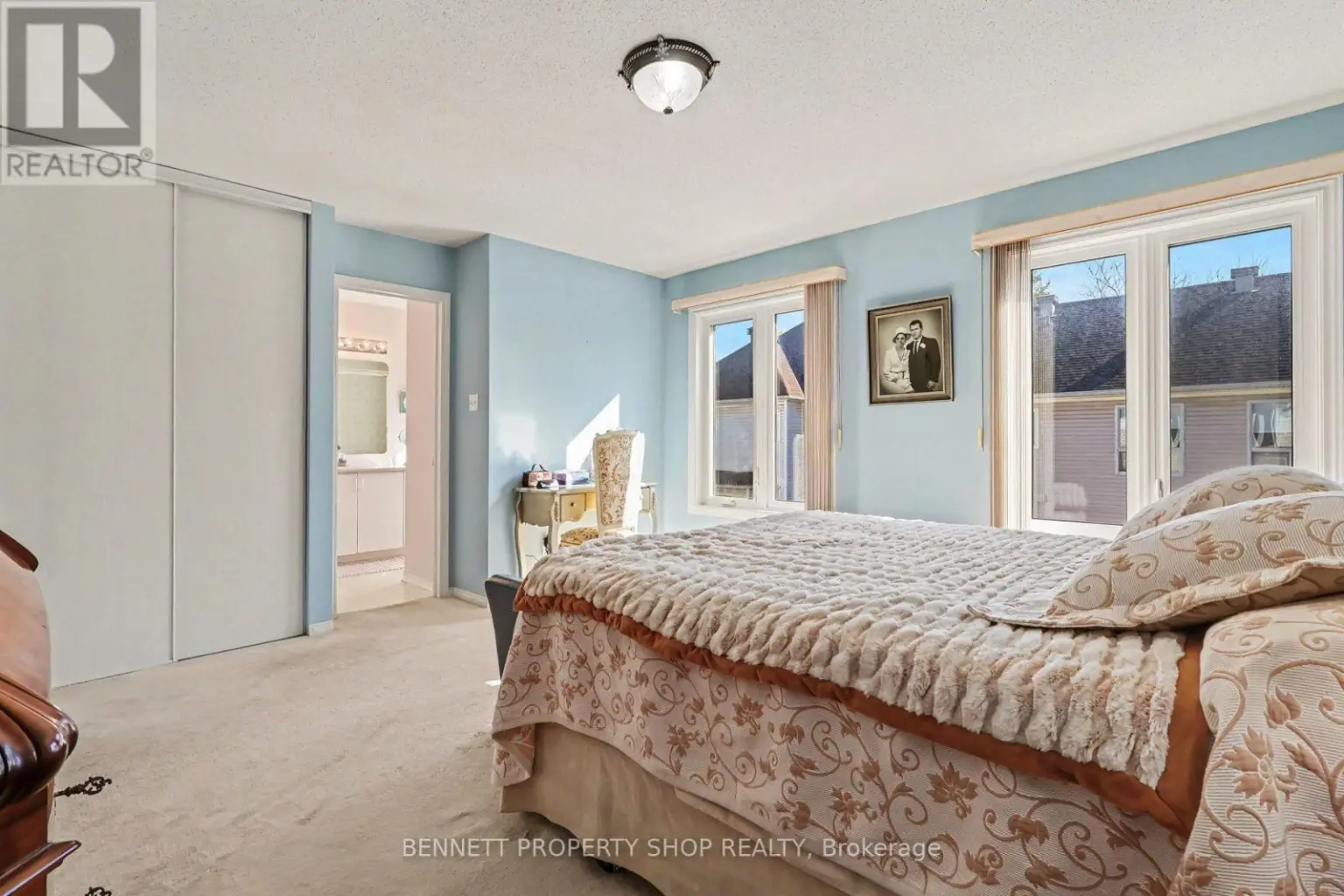 369 Stoneway Drive, Ottawa, Ontario K2G 6G8