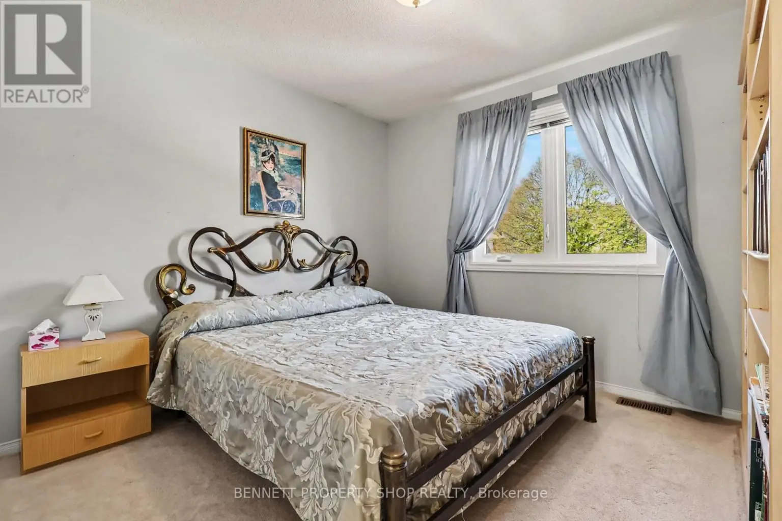 369 Stoneway Drive, Ottawa, Ontario K2G 6G8