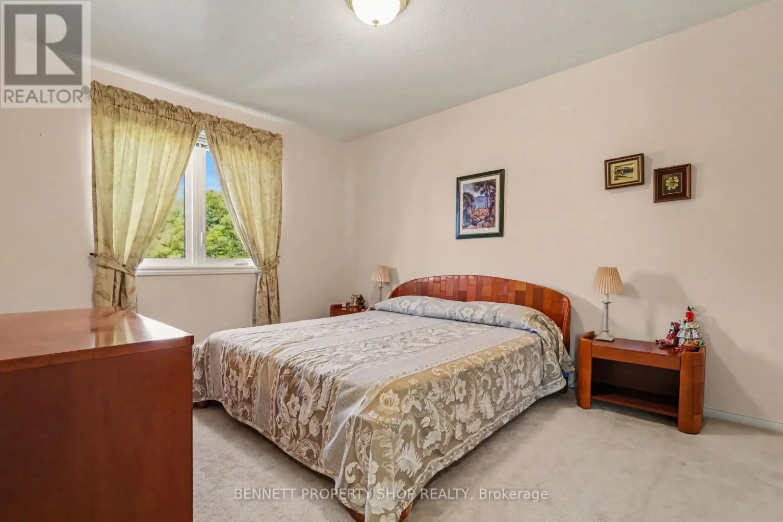 369 Stoneway Drive, Ottawa, Ontario K2G 6G8