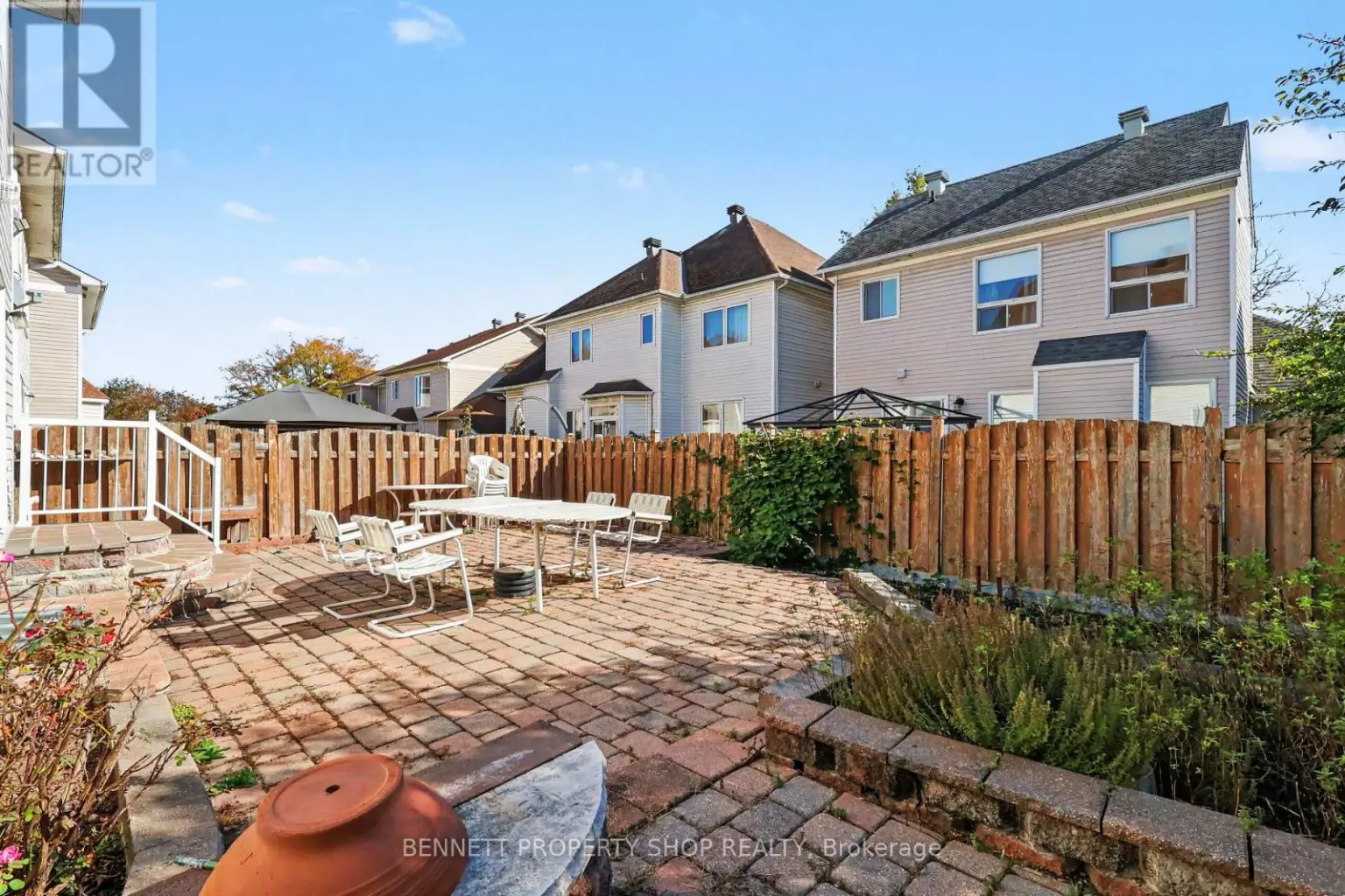369 Stoneway Drive, Ottawa, Ontario K2G 6G8