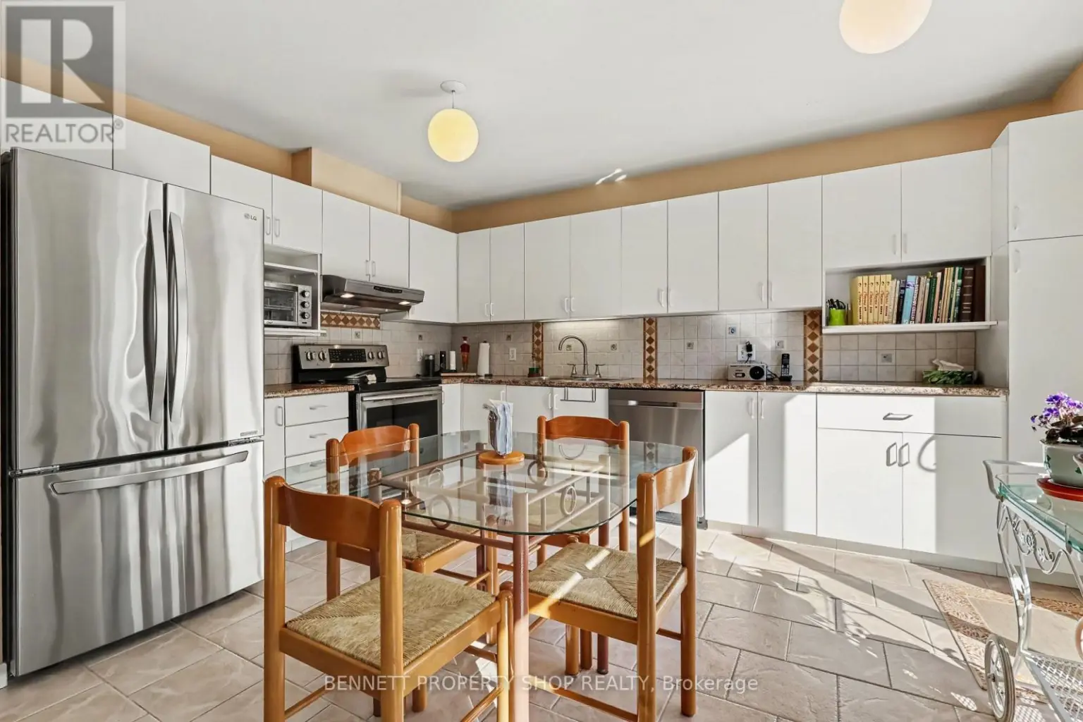 369 Stoneway Drive, Ottawa, Ontario K2G 6G8