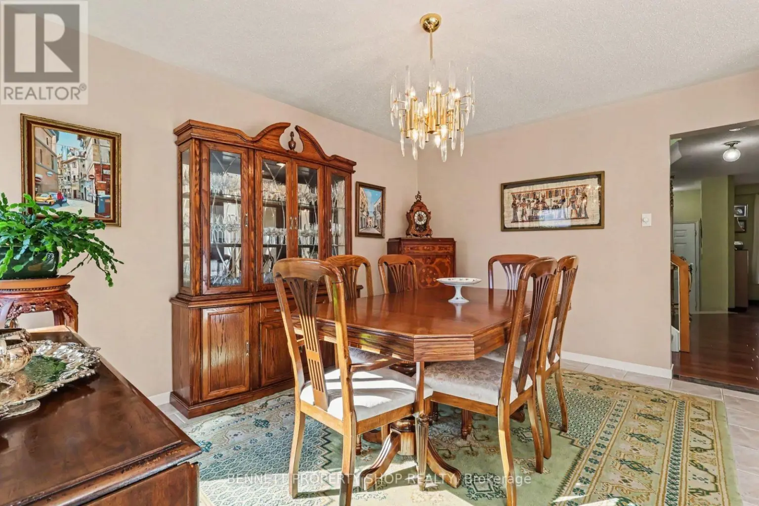 369 Stoneway Drive, Ottawa, Ontario K2G 6G8